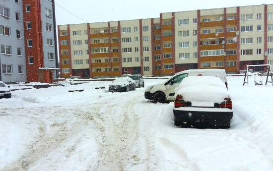 Par pagalmu attīrīšanu no sniega