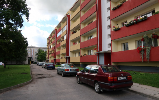 Sakārtos sešus daudzdzīvokļu māju pagalmus Kuldīgā