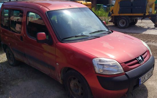 Izsolīs automašīnu PEUGEOT PARTNER