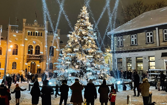 Aicinām tirgotājus pieteikt dalību Dāvanu tirdziņam ziemas festivālā ''Notici brīnumam''