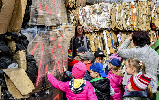 Atkritumu šķirošanā apmāca vairāk nekā 700 Kuldīgas novada bērnu