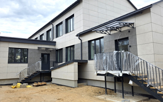 Būvdarbi Vakara ielā 6 tuvojas noslēguma stadijai