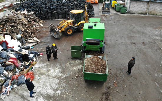 Iegādāta jauna biomasas smalcināšanas iekārta