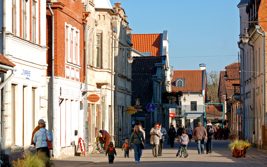 Kā kļūt par dzīvojamās mājas pārvaldītāju?
