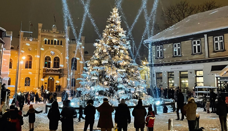 Aicinām tirgotājus pieteikt dalību Dāvanu tirdziņam ziemas festivālā ''Notici brīnumam''