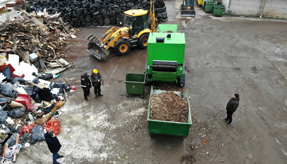 Iegādāta jauna biomasas smalcināšanas iekārta